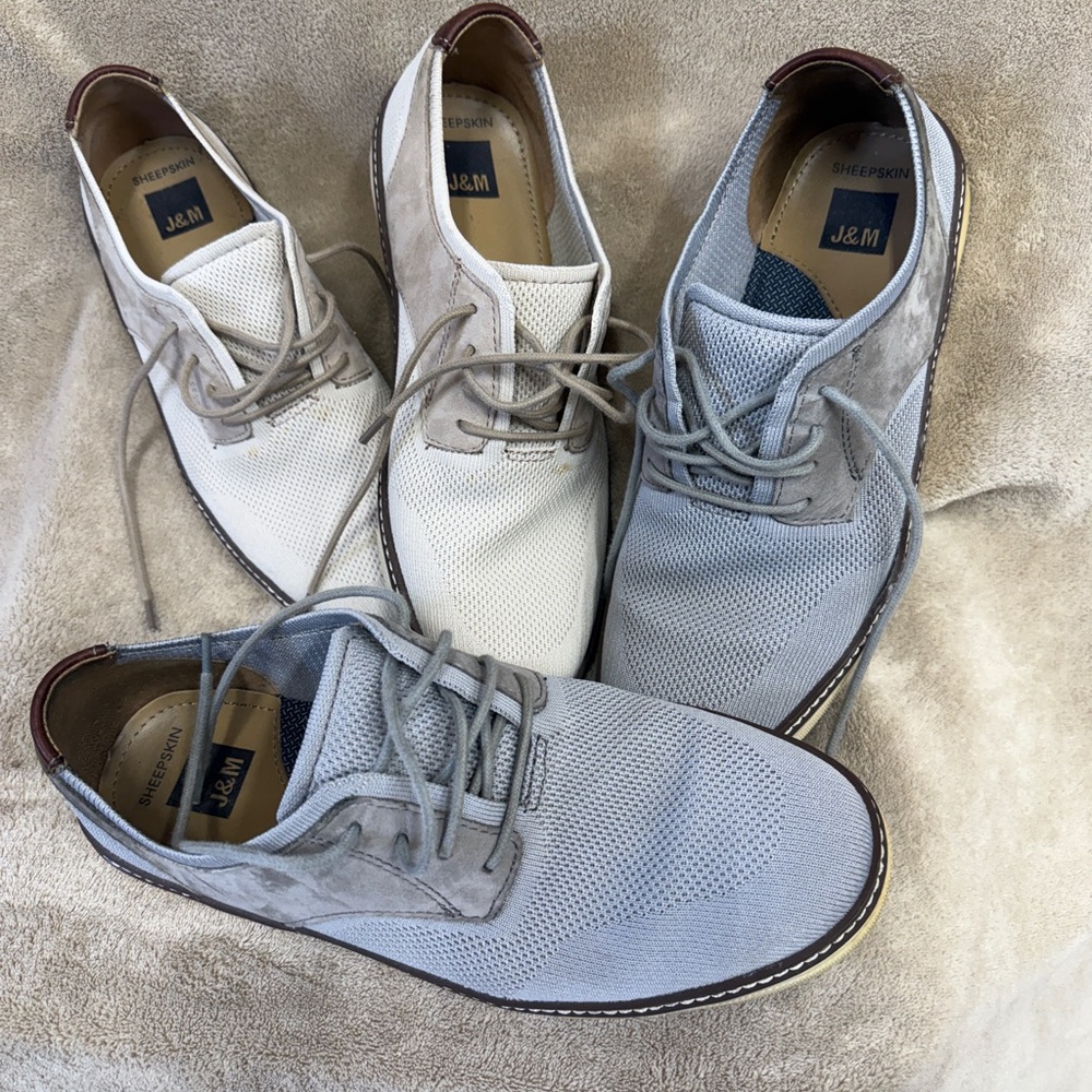 Lot of two men's Johnston and Murphy's casual lace up shoes 8.5  tan and gray